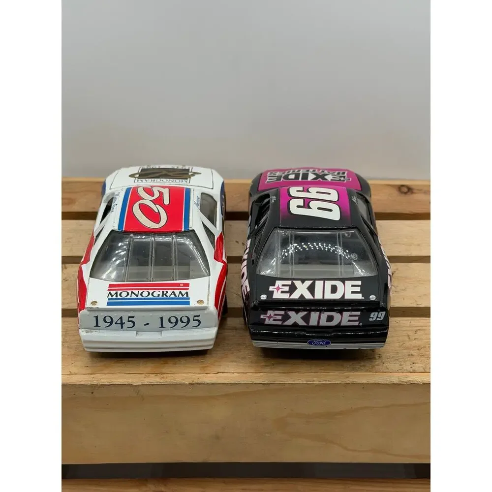 Vintage 1/24 Scale NASCAR Ford Thunderbird Lot: Monogram 50 Ann/99 Exide Battery